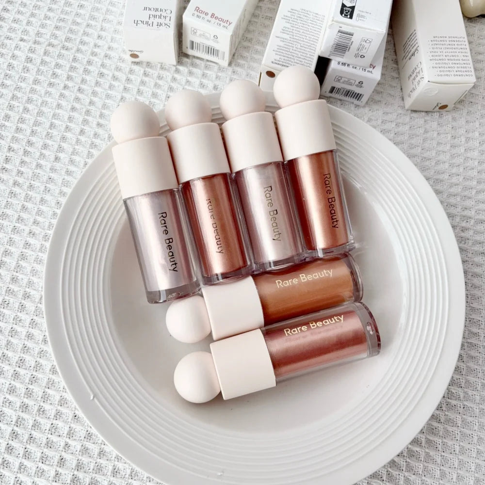 Rare Beauty Illuminante Innovativo Effetto Seta Leggero, Lucidalabbra Resistente all'Acqua a Lunga Durata, Contouring Liquido, Cosmetici Regalo