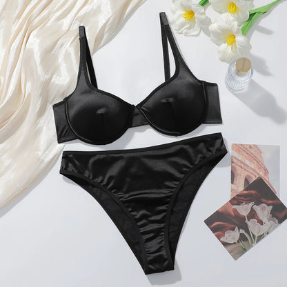 Set di Lingerie di Lusso in Raso per Donne, 2 Pezzi, Reggiseno a 3/4 Coperture e Slip, Effetto Seta Lucida, Sexy Set Intimo Nero MR2938