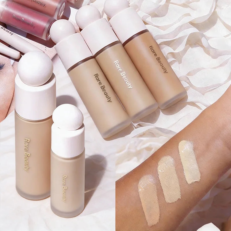 Fondotinta liquido leggero e invisibile Rare Beauty, stick per il contouring 3D, copre naturalmente imperfezioni, occhiaie, lentiggini e segni dell'acne, base per il trucco.