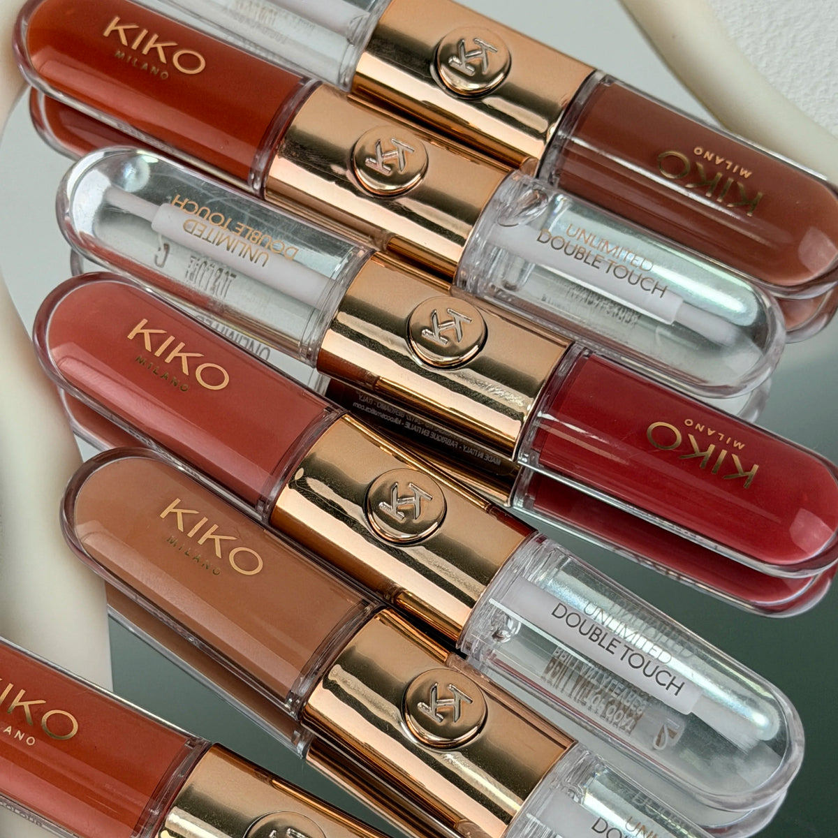 KIKO MILANO Nuova Confezione Lucidalabbra a Doppia Punta e Doppio Effetto—Luminosità Trasparente a Lunga Durata, Impermeabile e Anti-Sbavature