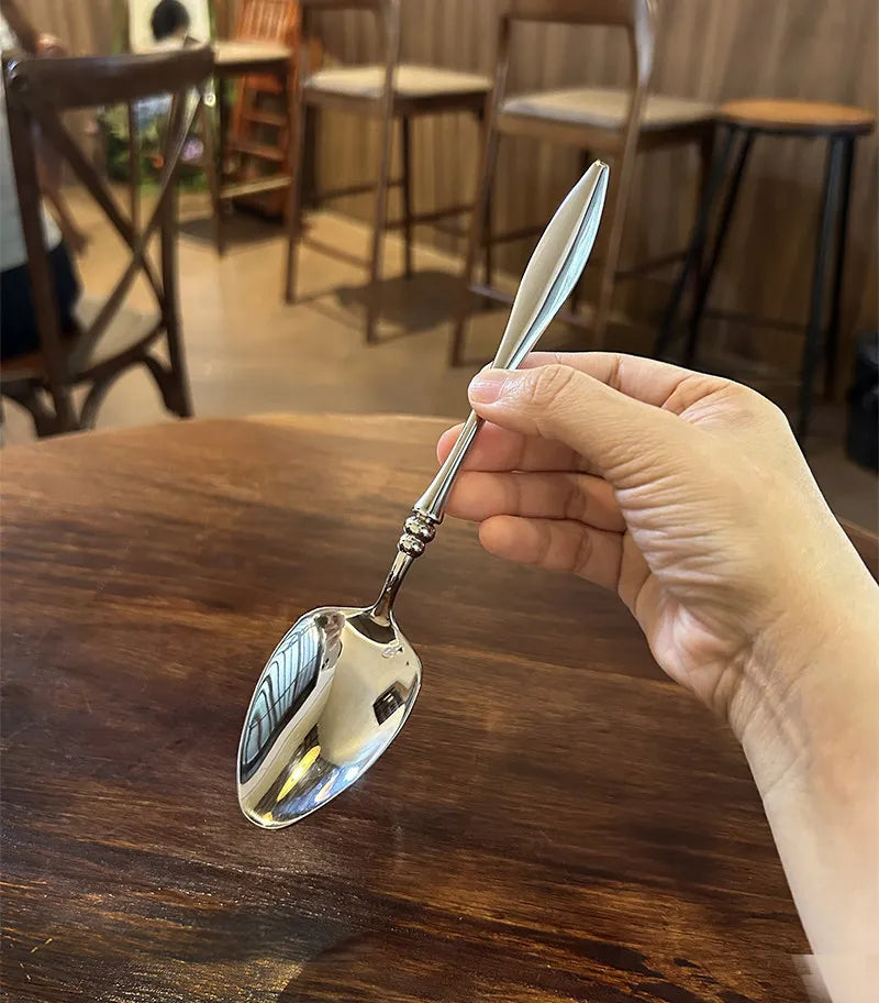 Set di posate per bistecche in acciaio inossidabile 304 di alta qualità, 6 pezzi, coltello, forchetta e cucchiaio creativi e rinforzati, stoviglie per hotel e ristoranti