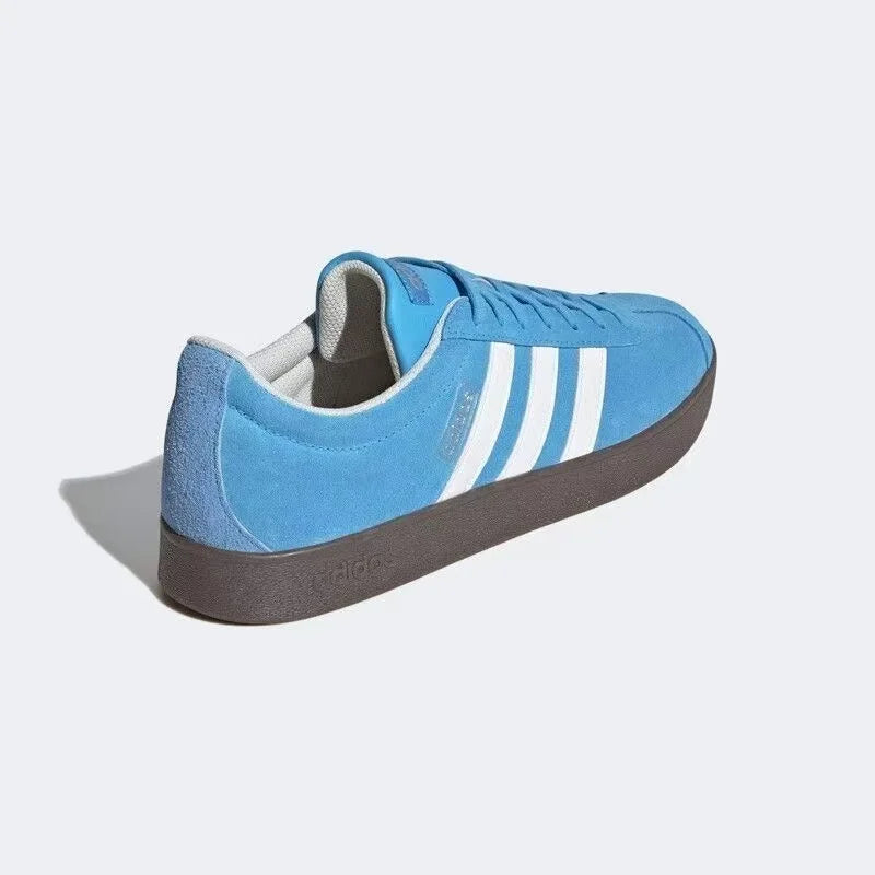 Sneakers Adidas Fresh Blue Tone - Scarpe sportive casual retrò con tre strisce classiche e striscia bianca JS4594