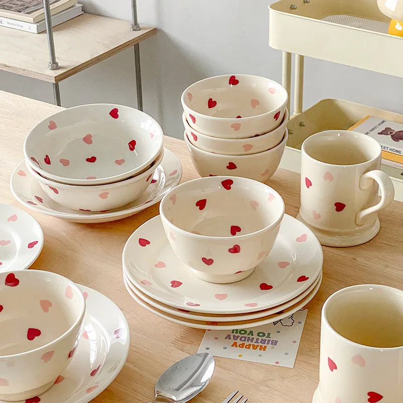 Set di stoviglie in ceramica a forma di cuore, piatto piano, insalatiera di riso, tazza da caffè, amore giapponese, regalo caldo per San Valentino