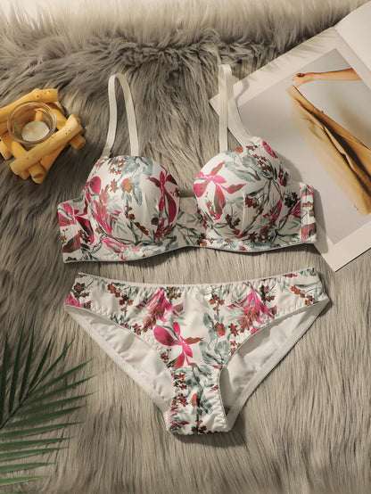 Set di biancheria intima modello rinted carino da donna di vendita caldo che raccoglie push up set di reggiseno aderente sottile e confortevole A2134