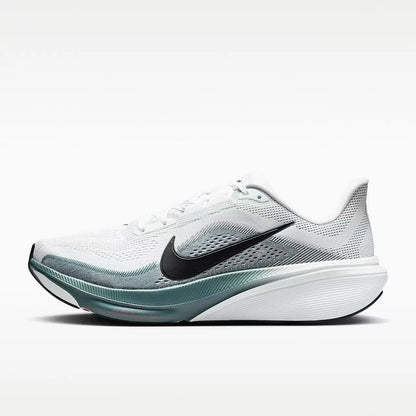 Nike Pegasus 42: scarpe da corsa da uomo, comode, resistenti all’usura e dotate di un’ottima elasticità, disponibili nei colori bianco, nero e verde, modello IB1873-110.