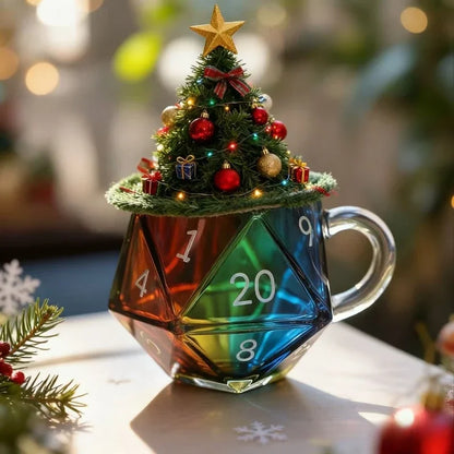 Tazza in vetro trasparente a forma di dado poliedrico con manico, ideale per serate di giochi di fantasia, un regalo originale per i giocatori.