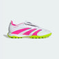 Scarpe da calcio Adidas Falcon con linguetta pieghevole, bianche e rosa, per campi in erba sintetica, modello JS0385.