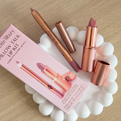 Ultimo Stile Charlotte Brand: Set di Lucidalabbra in 4 Colori 5.5ml + Set Rossetto ed Eyeliner + Stick Blush per Labbra e Guance 9ml Tilbury Cosmetic